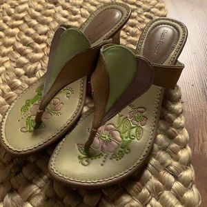 HUSH PUPPIES SANDALS